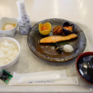 Shin Nihonkai Ferry, Japanese breaksfast at the shokudo on the Hamanasu (Maizuru-Otaru cruise)