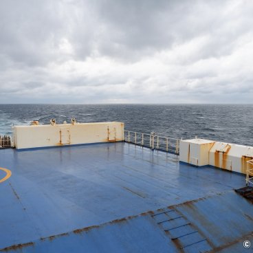 Shin Nihonkai Ferry, Outdoor deck with a view on the sea on the Hamanasu (Maizuru-Otaru cruise)