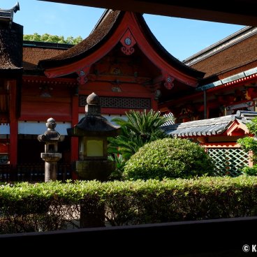 Dogo Onsen (Matsuyama), Cloister at Isaniwa-jinja shrine