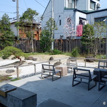 Starbucks Kawagoe Kanetsuki-dori, Outdoor terrace and Japanese garden