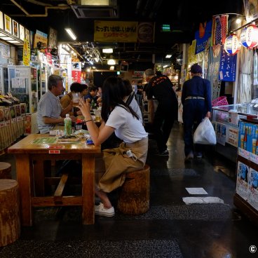 Hirome Ichiba (Kochi), Food court at the food market 2