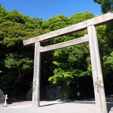 Atsuta-jingu (Nagoya), Torii Nishi-mon, the shrine's west gate