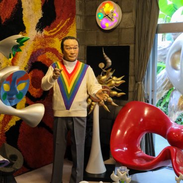 Taro Okamoto Memorial Museum (Tokyo), Taro Okamoto's wax statue