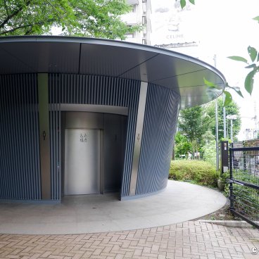 The Tokyo Toilet (Shibuya), Jingu-dori park toilet facility, by Tadao Ando 7