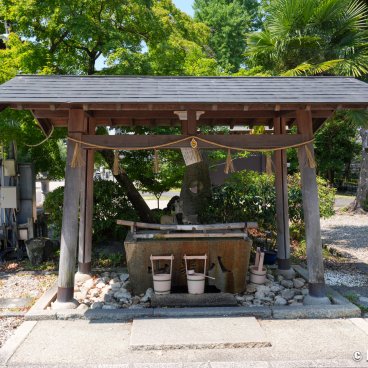 Kosho-ji (Nagoya), Ablutions pavilion at the entrance of the temple