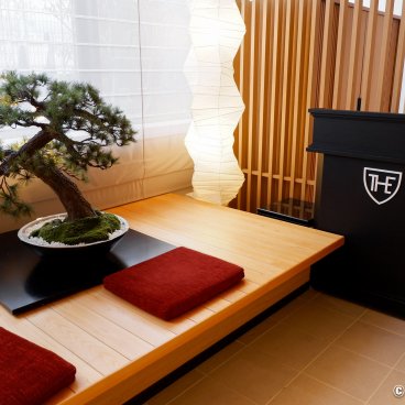 The Royal Park Hotel Kyoto Umekoji, Decor in the hotel's lobby