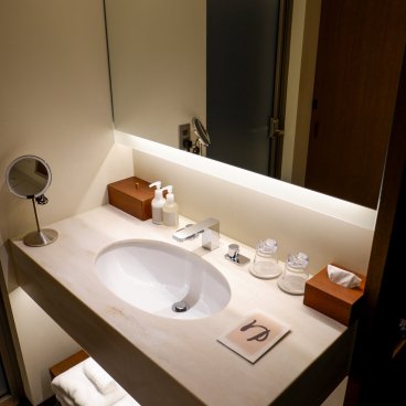 Marufukuro Hotel (Kyoto), Bathroom of a Standard room in the older buildings