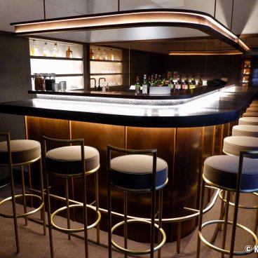 Marufukuro Hotel (Kyoto), The hotel's bar