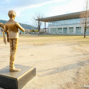 One Piece Kumamoto Revival Project (Kyushu), Statue of Sanji in Mashiki 3