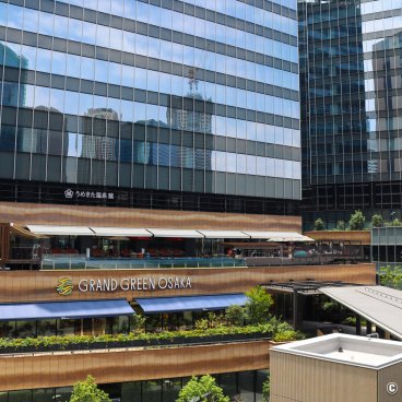 Grand Green Osaka (Umeda), View on the southern side of the complex and the hotel Hankyu Gran Respire Osaka 2