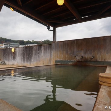 Oniyama Hotel (Beppu), Rotenburo outdoor bath on the hotel's rooftop
