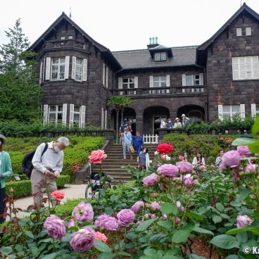 Kyu Furukawa Teien (Tokyo), View on the rose garden in front of the former Furukawa residence 2