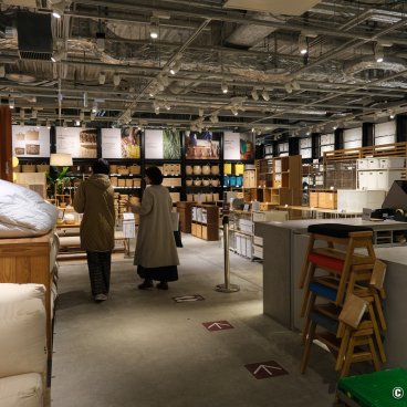 Muji Ginza Flagship Store (Tokyo), Storage aisle