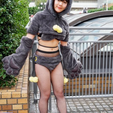 Ikebukuro Halloween Cosplay Festival, Cosplayer during a photo shooting session at Sunshine Plaza 3