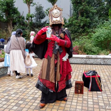 Ikebukuro Halloween Cosplay Festival, Cosplayer during a photo shooting session at Sunshine Plaza 4