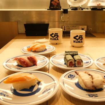 Kura Sushi, Global Flagship Store Oshiage Station (Tokyo SkyTree), A choice of sushi served at the restaurant