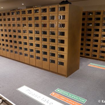 Capsule Inn Osaka (Umeda), Coin lockers for shoes
