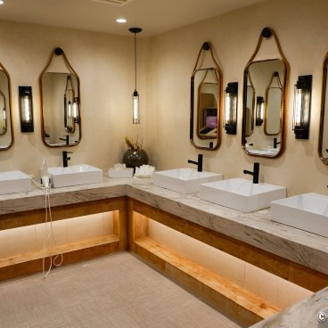 Capsule Inn Osaka (Umeda), New Japan Umeda's hairdressing and grooming area