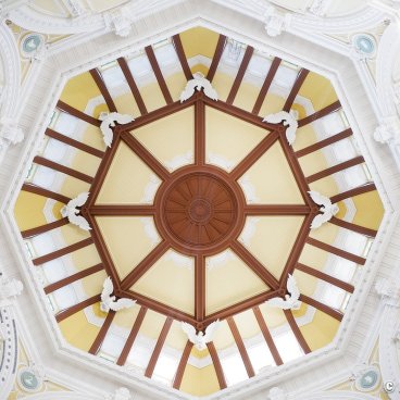 Tokyo Station, Zodiac signs on the cupola of the station's Marunouchi side 2