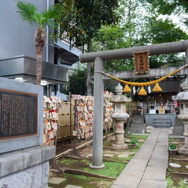 Koenji Hikawa-jinja (Tokyo), Access to Kisho-jinja shrine