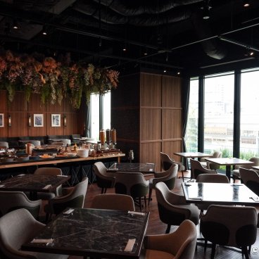 The Royal Park Hotel Iconic Nagoya, Breakfast room in the restaurant