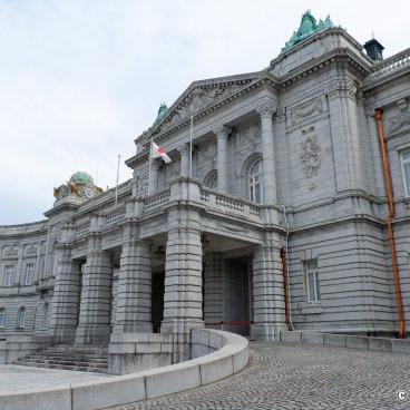 Akasaka Palace (Tokyo), Central part of the main building