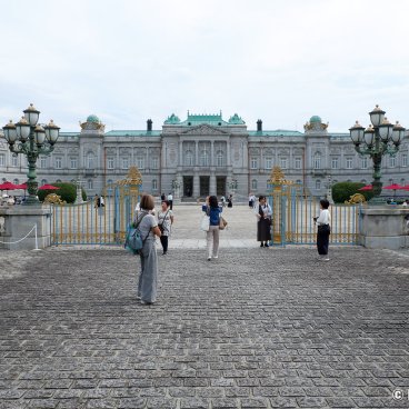 Akasaka Palace (Tokyo), Visitors' entrance to the palace's grounds