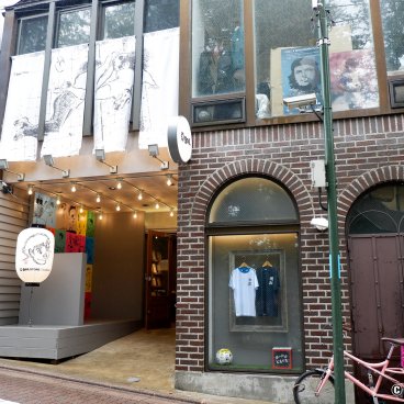 gol. STORE TSUBASA Kichijoji (Tokyo), Entrance of the soccer apparel shop