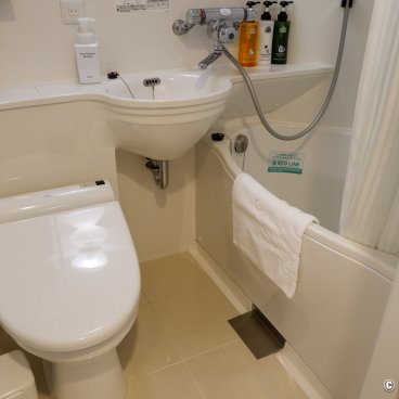 APA Hotel Hiroshima-Ekimae Ohashi, Standard bathroom with Japanese toilet