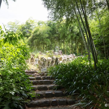 Take no Michi (Muko), Buddhist sculptures in the garden of Rakusai Bamboo Park
