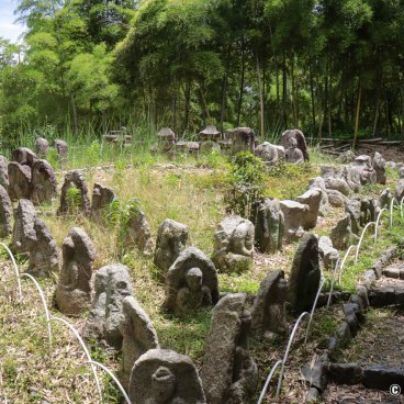 Take no Michi (Muko), Buddhist sculptures in the garden of Rakusai Bamboo Park 2
