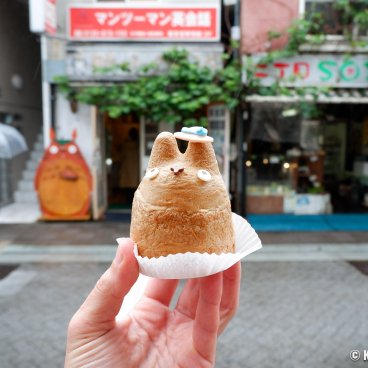 Shirohige’s Cream Puff Factory Kichijoji (Tokyo), Chocolate flavor Totoro cream puff