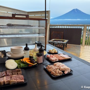 Mt.Fuji Glamping Terrace MINENOHANA (Kawaguchiko), Ingredients ready to cook on a dinner with a view on Mount Fuji