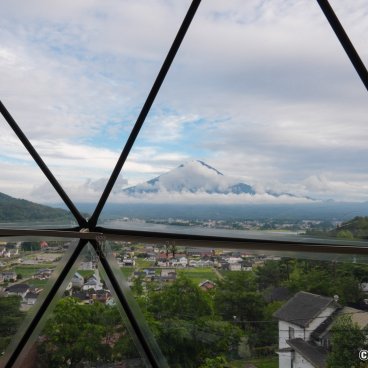 Mt.Fuji Glamping Terrace MINENOHANA (Kawaguchiko), View on Mount Fuji from the Terrace Suite Oriental Japon 7m Dome