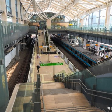 Takanawa Gateway City (Tokyo), View on the railtracks at Takanawa Gateway station