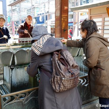Sugamo (Tokyo), Elderly people in Kogan-ji temple