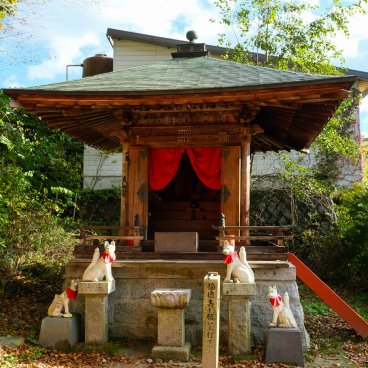 Kiso Valley (Japanese Alps), Santoku Inari Daimyojin shrine (Agematsu City, Nagano prefecture)