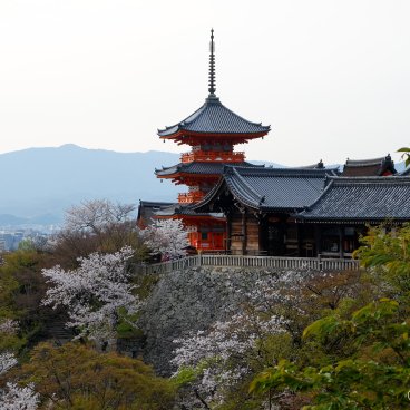 Kyoto, View on the city and the Sanjunoto pagoda from Kiyomizu-dera temple's grounds