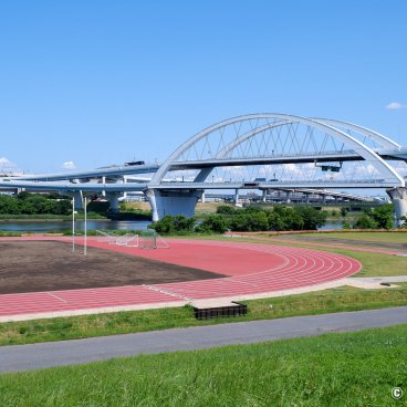 Arakawa Dote river bank (Tokyo), Athletics track 