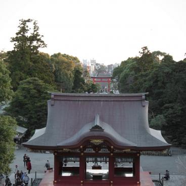 Tsurugaoka Hachimangu (Kamakura), Entrance to the shrine