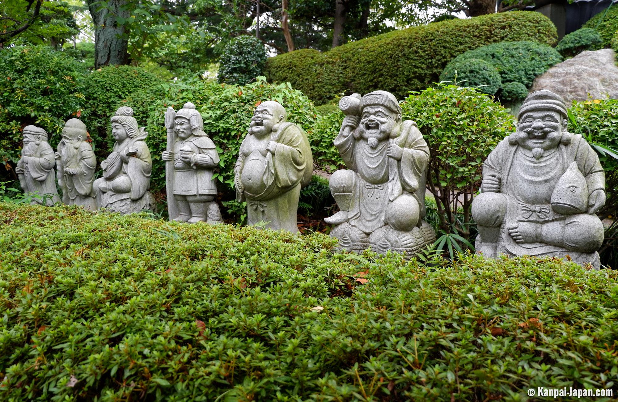 shinto gods statues