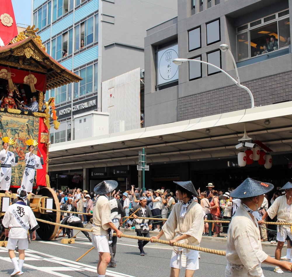 Gion Matsuri in Kyoto, Float parade