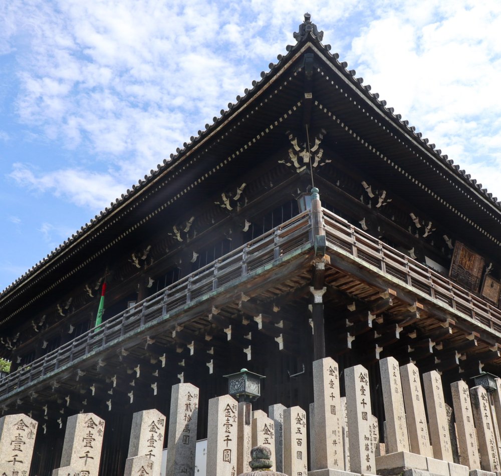 Nigatsu-do in Nara, Main building of the temple