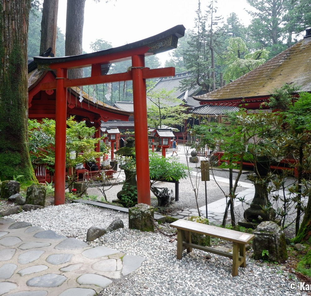 Futarasan-jinja, Nikko, Honden Main Hall 
