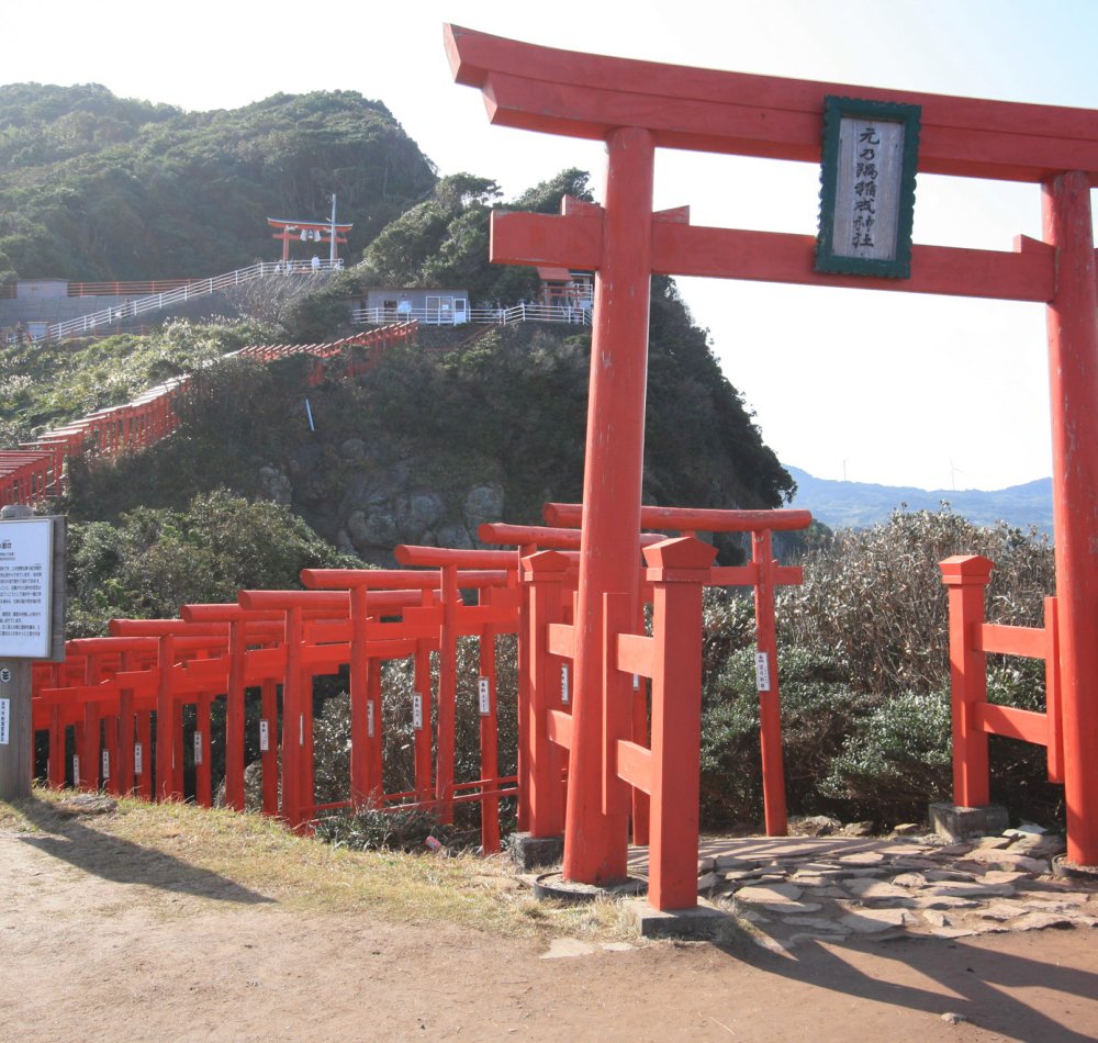 Motonosumi Inari Jinja (Chugoku), Torii gates tunnel