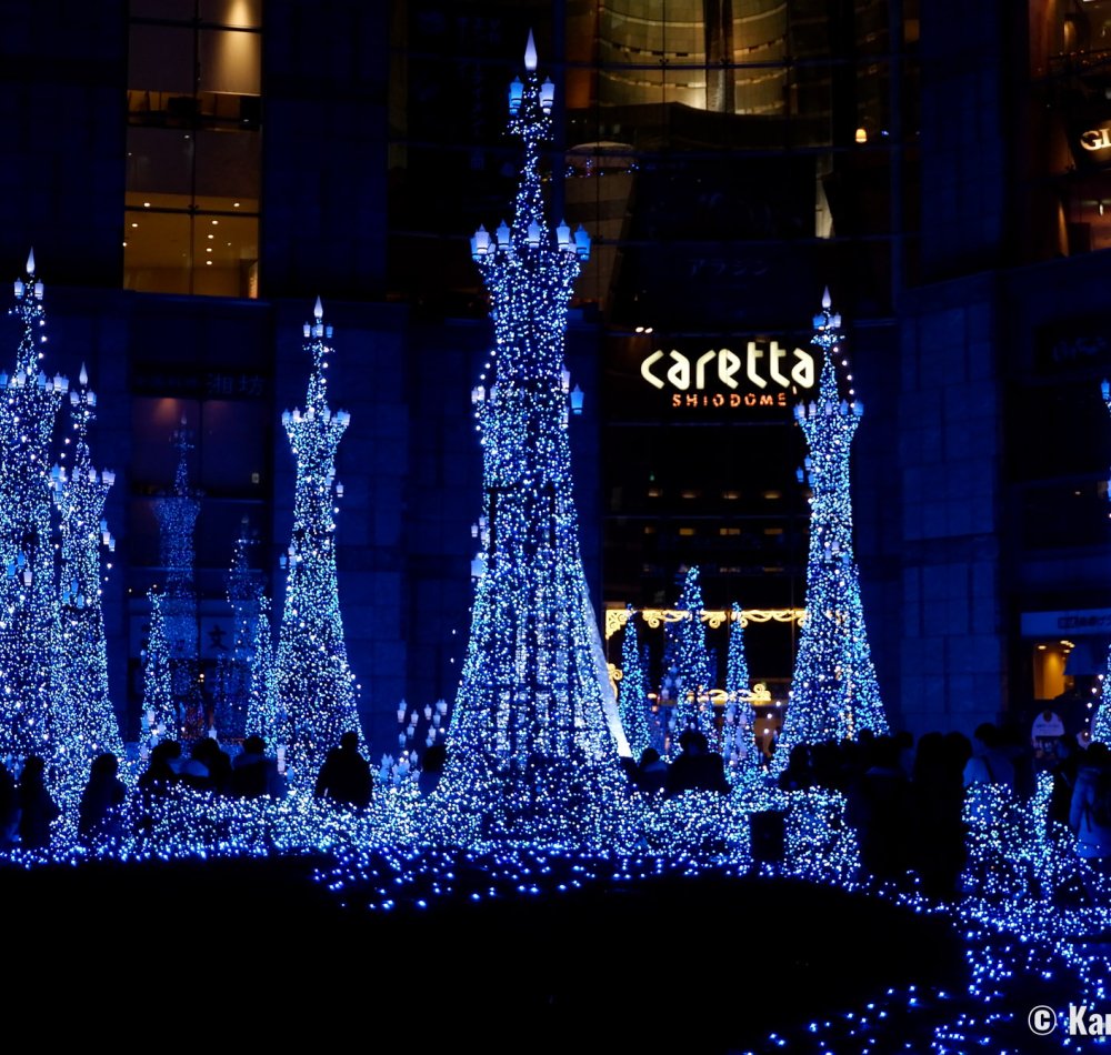 Caretta Shiodome (Tokyo), Christmas illumination in the shopping center