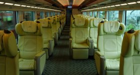 Premium Express Shimakaze, Lower level of the dining car