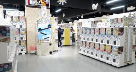 Gashapon no Depato Ikebukuro, A wall of capsule toy vending machines