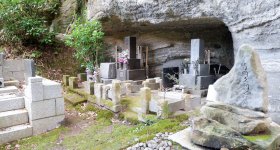 Daibutsu Hiking Trail (Kamakura), Jufuku-ji temple along the path