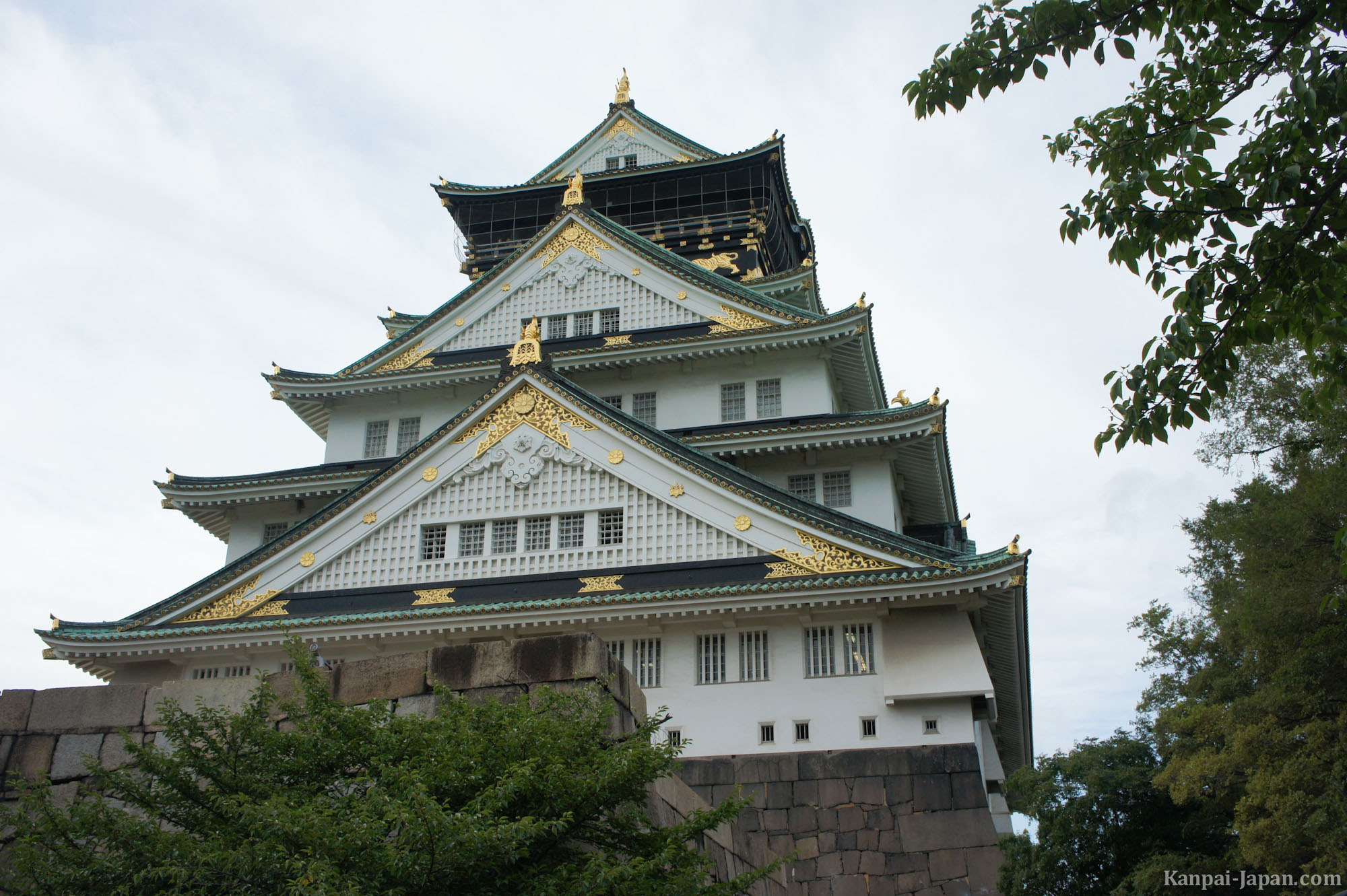 Osaka Castle - One of the most famous in Japan